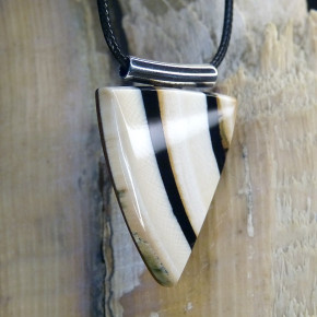 Mammut-Anhänger gestreift